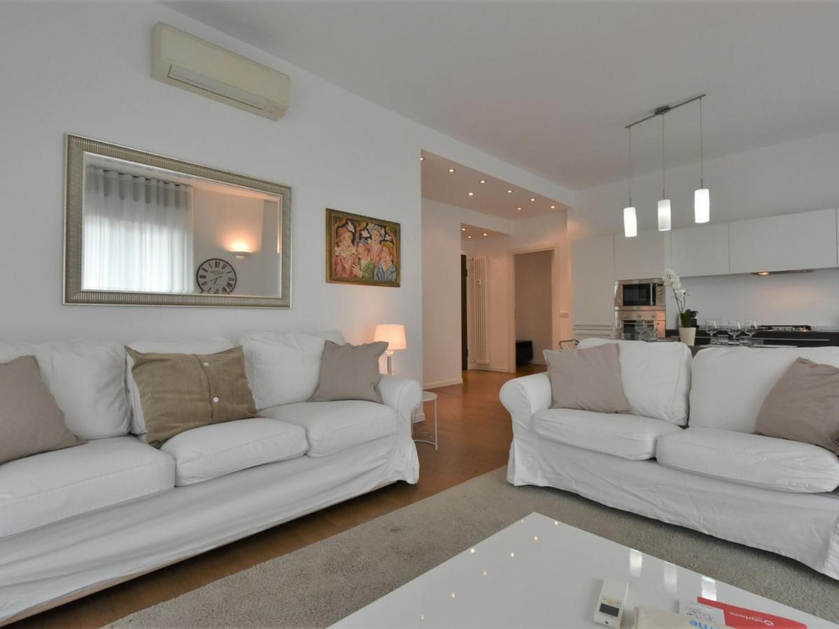 Apartment Corso Genova Apartment By Interhome Milão Exterior foto